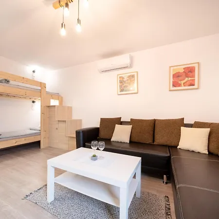 Tisza-Lak Apartmanhazak Abadszalok Exterior photo