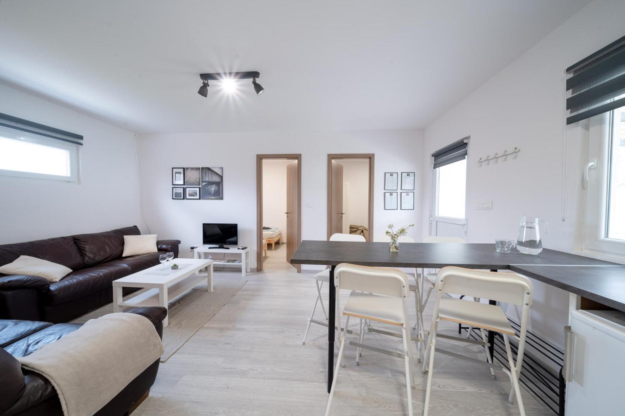 Tisza-lak Apartmanhazak *